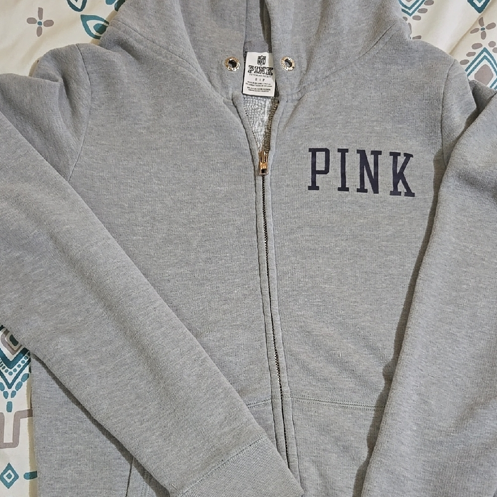 Victoria Secret 'PINK' hoodie.